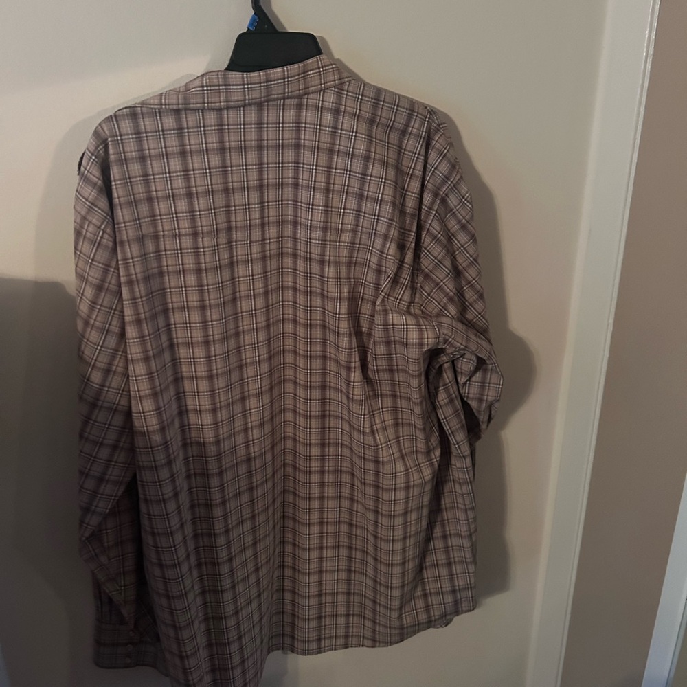 Wrangler brown plaid pearl snap long sleeve shirt - Picture 3 of 3